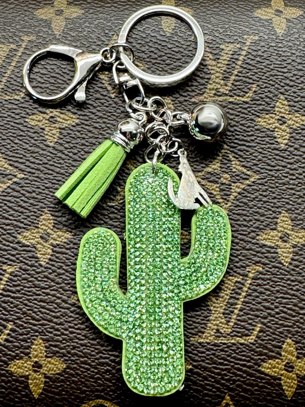 New Green Crystal Desert Cactus w/ Howling Coyote Purse Bag Charm Keychain 6.75”